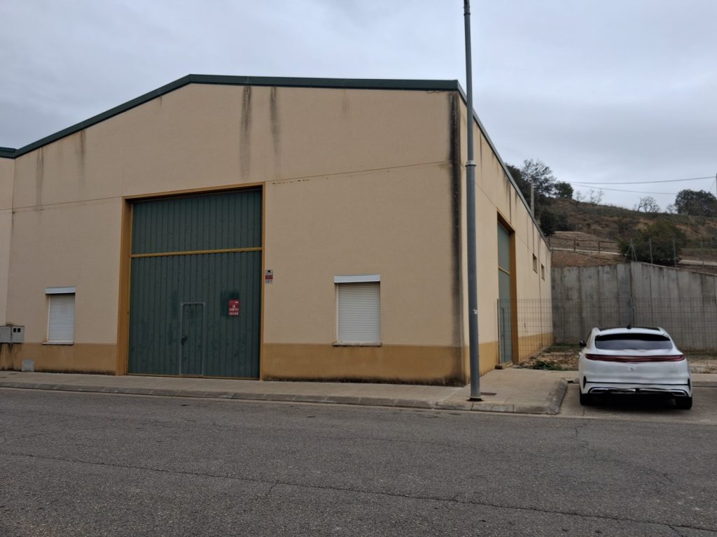 Se alquila Nave Industrial