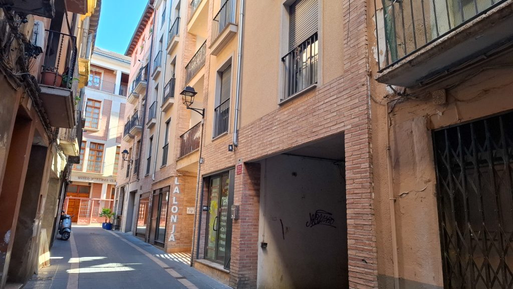 SE ALQUILA APARTAMENTO