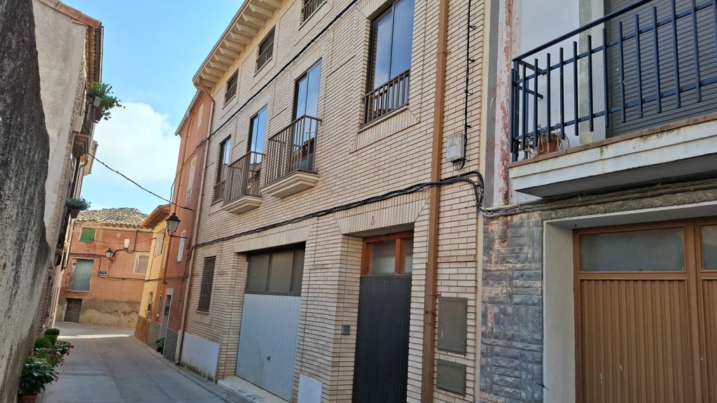 Se casa en Laluenga (Huesca)